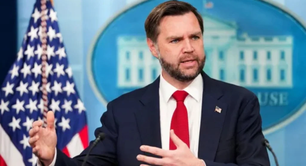 Vance förklarar förseningen av offentliggörandet av USA-Iran-avtalets text