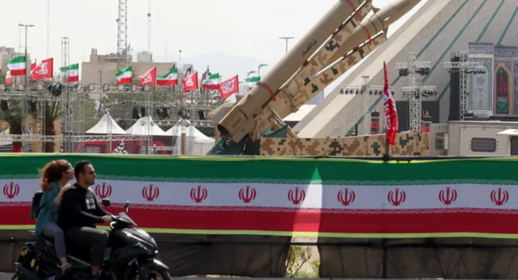 Hur kinesisk teknik och rysk taktik stärker Irans militära kapacitet Hur kinesisk teknik och rysk taktik stärker Irans militära kapacitet