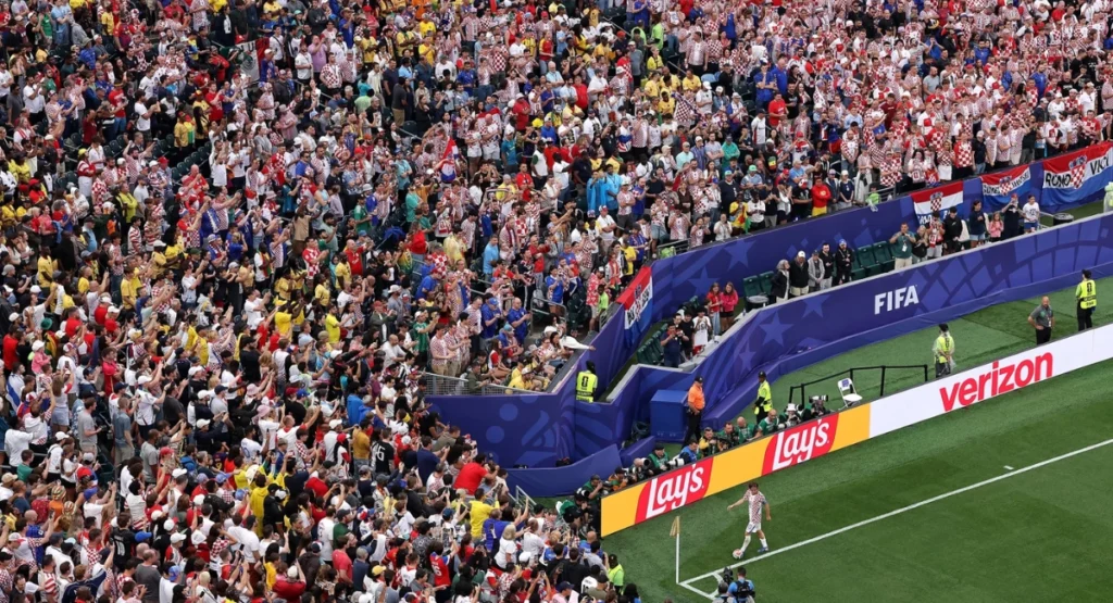 VM-slutspelet möter extrem värmebölja i avgörande matcher