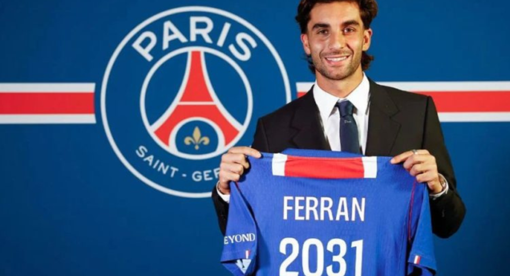 Ferran Torres lämnar Barcelona för PSG efter Spaniens VM-triumf Ferran Torres lämnar Barcelona för PSG efter Spaniens VM-triumf